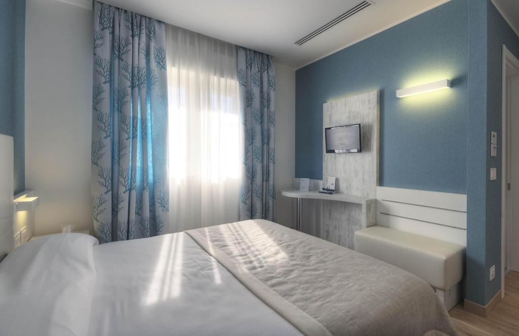 Gabbiano Hotel Civitanova Marche Esterno foto