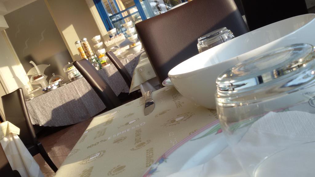 Gabbiano Hotel Civitanova Marche Esterno foto