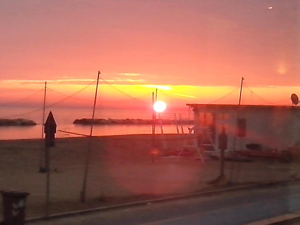 Gabbiano Hotel Civitanova Marche Esterno foto